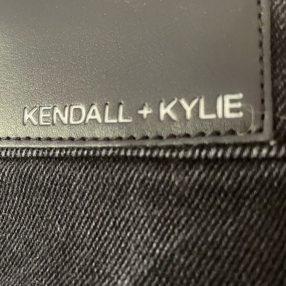Kendall & Kylie Shorts - Size 3, W/26 - Picture 2 of 4